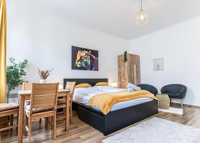 Apartamento Explore Vienna: 1br Retreat Near Westbahnhof