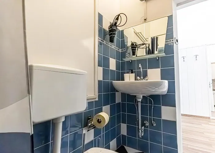 Explore Vienna: 1br Retreat Near Westbahnhof * Viena