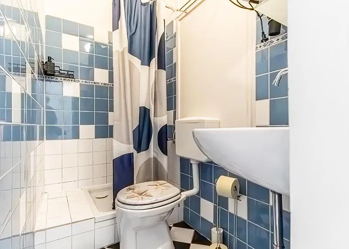 Explore Vienna: 1br Retreat Near Westbahnhof Viena